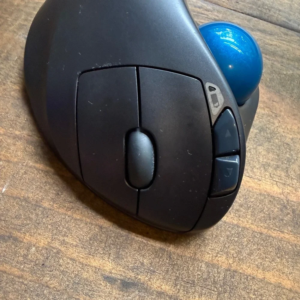 Logitech M570 Wireless Trackball Mouse Gray Blue Ergonomic No Dongle UNTESTED